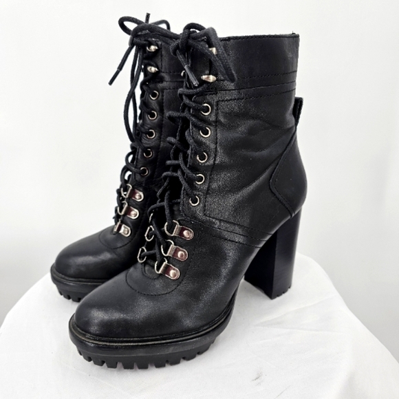 Vince Camuto Emebrila Lug Sole Lace Up Boot Size 6 - Picture 1 of 10